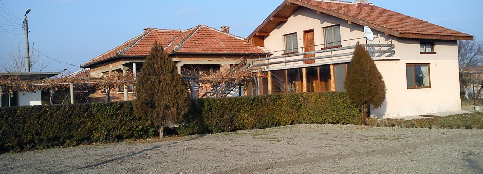 Three Houses with Big Plot of Land, near Yambol